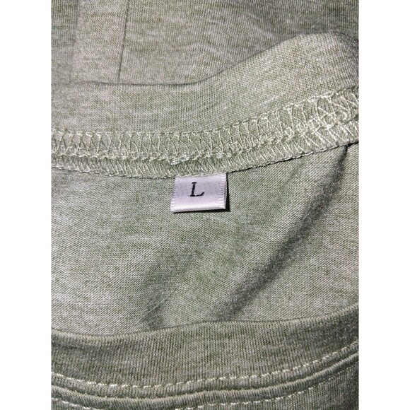 She Wants The DD Dunkin Donuts Graphic T-Shirt Women’s Size Large Funny Tee - Picture 5 of 7